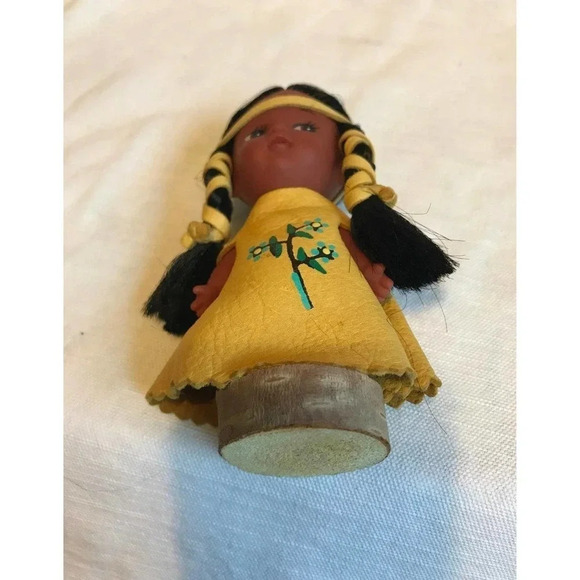 Vintage Rare Little Indian Girl Doll - Picture 4 of 4